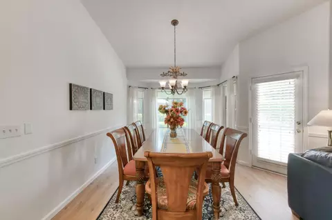 Dining - 1751 N Orangewood Ave, Clovis, CA 93619 photo 1 of 3
