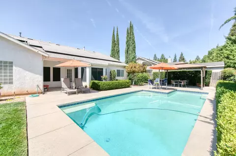 Exterior - 1751 N Orangewood Ave, Clovis, CA 93619 photo 11 of 15