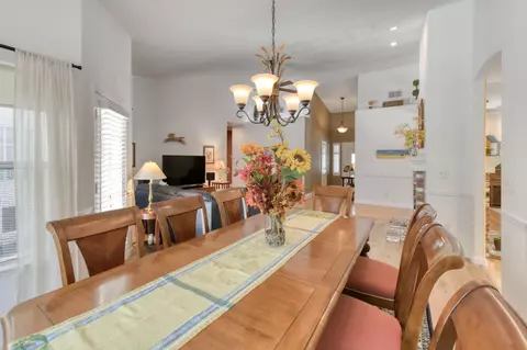 Dining - 1751 N Orangewood Ave, Clovis, CA 93619 photo 2 of 3