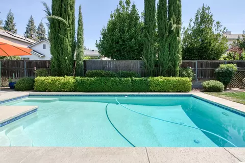 Exterior - 1751 N Orangewood Ave, Clovis, CA 93619 photo 13 of 15