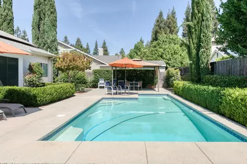Exterior - 1751 N Orangewood Ave, Clovis, CA 93619 photo 12 of 15