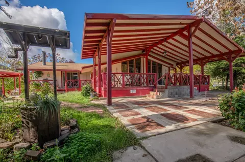 1351 Rector Ln, Yokuts Valley, CA 93675 photo 5