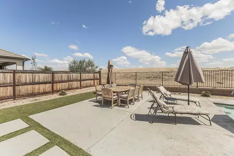 Exterior - 4475 Crown Bluffs Dr, Madera, CA 93636 photo 6 of 29
