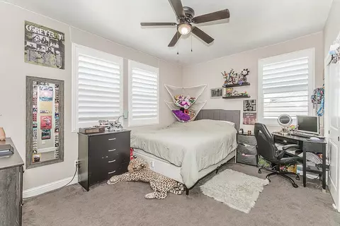 Bedroom - 4475 Crown Bluffs Dr, Madera, CA 93636 photo 8 of 10