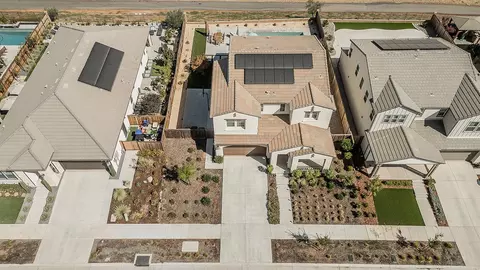 View/Area - 4475 Crown Bluffs Dr, Madera, CA 93636 photo 3 of 15