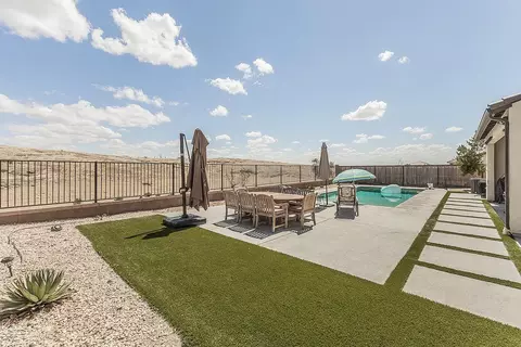 Exterior - 4475 Crown Bluffs Dr, Madera, CA 93636 photo 7 of 29