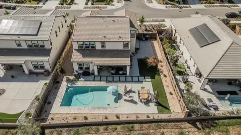 View/Area - 4475 Crown Bluffs Dr, Madera, CA 93636 photo 7 of 15