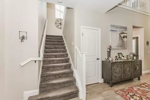 Entry Way - 4475 Crown Bluffs Dr, Madera, CA 93636 photo 4 of 5