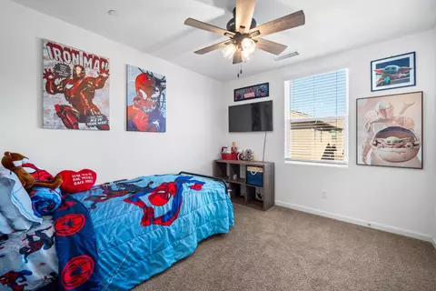 Bedroom - 905 Wishon Ave W, Madera, CA 93636 photo 4 of 10