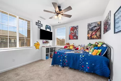 Bedroom - 905 Wishon Ave W, Madera, CA 93636 photo 7 of 10