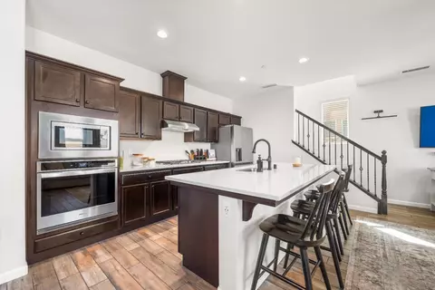 Kitchen - 905 Wishon Ave W, Madera, CA 93636 photo 1 of 4