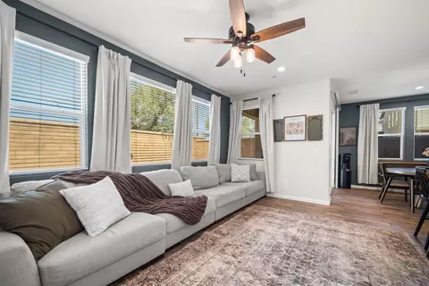Living - 905 Wishon Ave W, Madera, CA 93636 photo 1 of 1