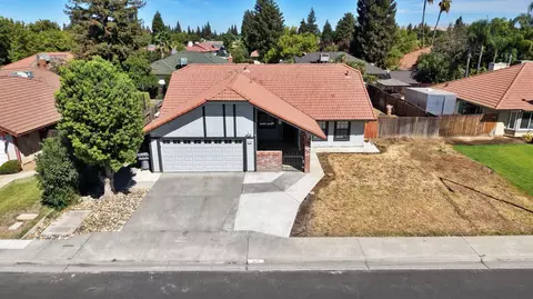 View/Area - 2325 Lincoln Ave, Clovis, CA 93611 photo 3 of 7
