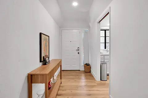 Entry Way - 2325 Lincoln Ave, Clovis, CA 93611 photo 1 of 1