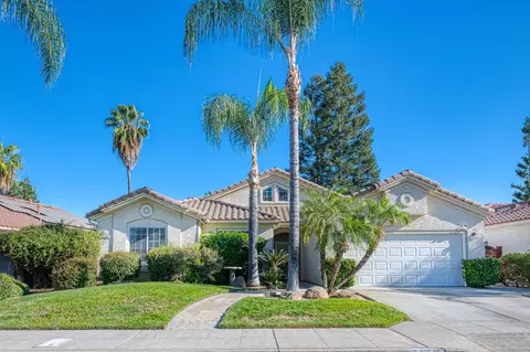 5744 W Cromwell Ave, Fresno, CA 93722