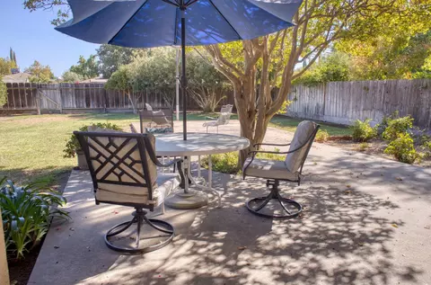 Exterior - 317 S K St, Madera, CA 93637 photo 2 of 7