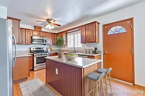 Kitchen - 434 Cornell Ave, Coalinga, CA 93210 photo 5 of 10
