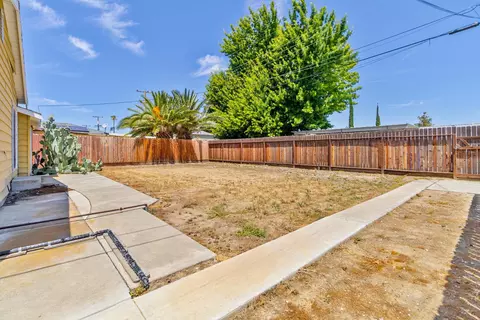 Exterior - 434 Cornell Ave, Coalinga, CA 93210 photo 4 of 6