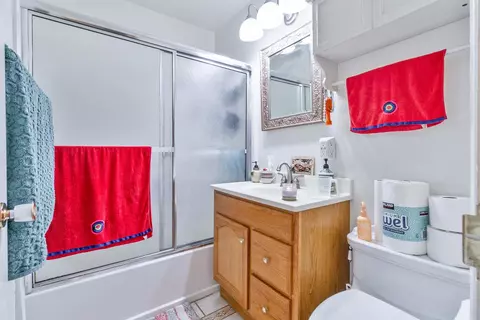Bath - 434 Cornell Ave, Coalinga, CA 93210 photo 1 of 3