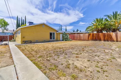 Exterior - 434 Cornell Ave, Coalinga, CA 93210 photo 5 of 6