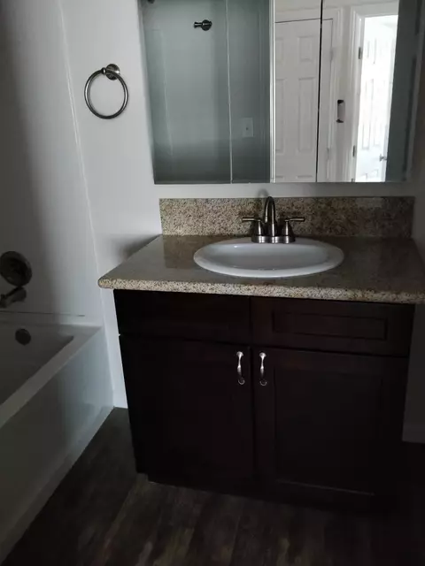 307 S Crespi Ave, Exeter, CA 93221 photo 4