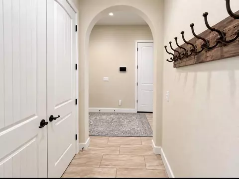 Entry Way - 2988 Graybark Ave, Clovis, CA 93619 photo 2 of 2