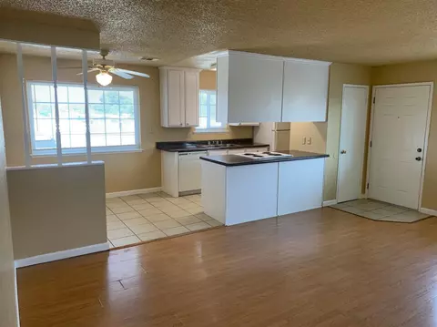 Kitchen - 495 W Santa Ana #4, Clovis, CA 93612 photo 1 of 2