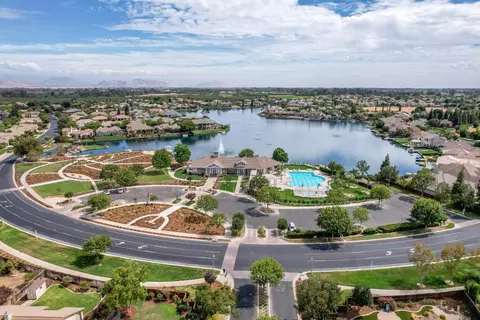 View/Area - 10864 E Clearwater Way, Clovis, CA 93619 photo 14 of 15