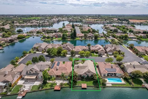 View/Area - 10864 E Clearwater Way, Clovis, CA 93619 photo 9 of 15