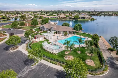 View/Area - 10864 E Clearwater Way, Clovis, CA 93619 photo 5 of 15