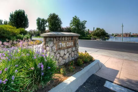 View/Area - 10864 E Clearwater Way, Clovis, CA 93619 photo 2 of 15