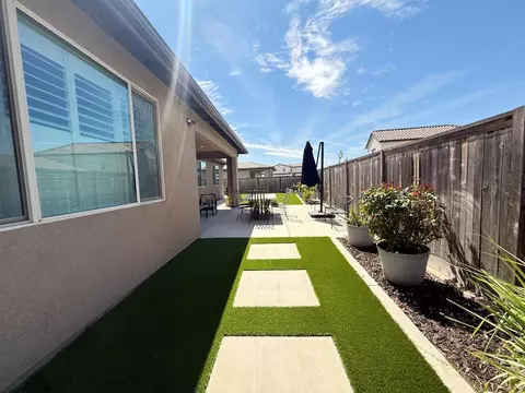 Exterior - 1014 Treasure Hills Dr, Madera, CA 93636 photo 25 of 25