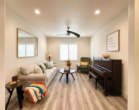 Living - 1014 Treasure Hills Dr, Madera, CA 93636 photo 1 of 5