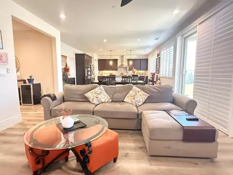 Living - 1014 Treasure Hills Dr, Madera, CA 93636 photo 5 of 5