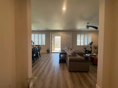 Entry Way - 1014 Treasure Hills Dr, Madera, CA 93636 photo 3 of 5