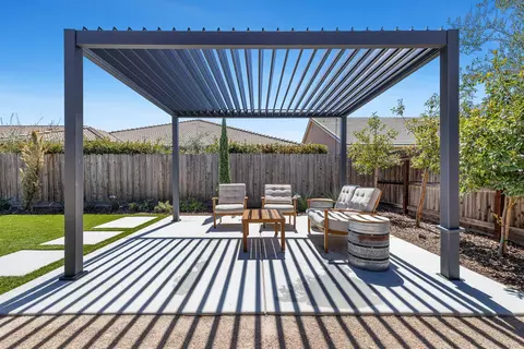 Exterior - 4052 Flint Ave, Clovis, CA 93619 photo 8 of 12