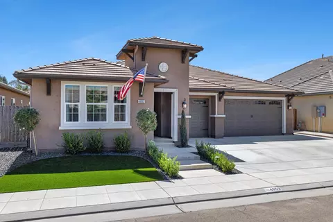 Exterior - 4052 Flint Ave, Clovis, CA 93619 photo 3 of 12