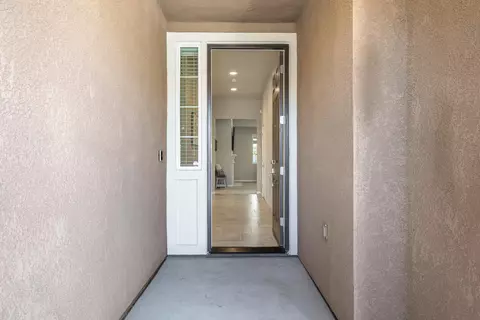 Entry Way - 4052 Flint Ave, Clovis, CA 93619 photo 1 of 7