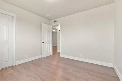 Bedroom - 1878 E Park Way, Dinuba, CA 93618 photo 2 of 6