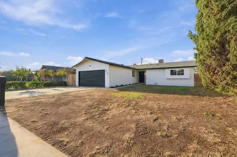 Exterior - 1878 E Park Way, Dinuba, CA 93618 photo 2 of 6