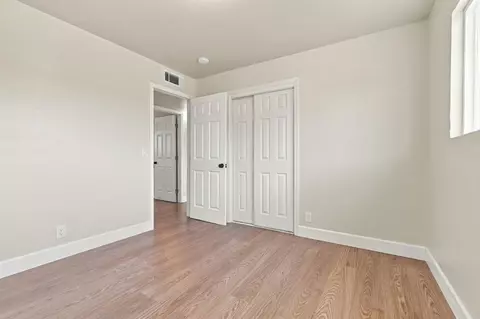 Bedroom - 1878 E Park Way, Dinuba, CA 93618 photo 4 of 6
