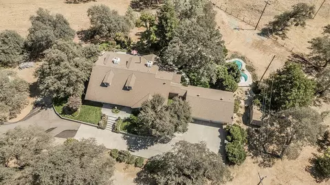 View/Area - 20100 Tollhouse Rd, Clovis, CA 93619 photo 2 of 11