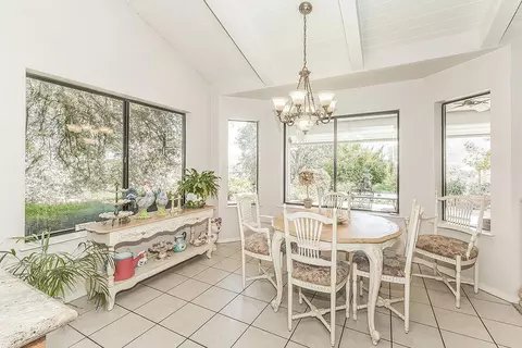 Dining - 20100 Tollhouse Rd, Clovis, CA 93619 photo 2 of 3