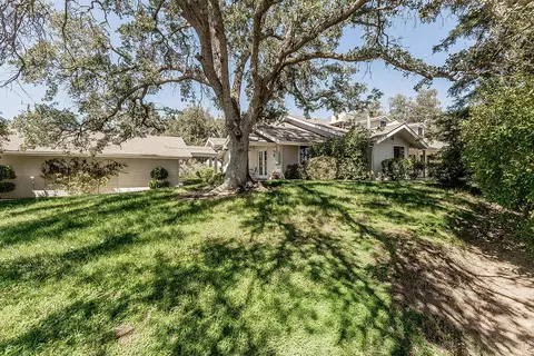 Exterior - 20100 Tollhouse Rd, Clovis, CA 93619 photo 3 of 27
