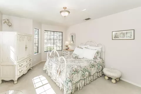 Bedroom - 20100 Tollhouse Rd, Clovis, CA 93619 photo 1 of 2
