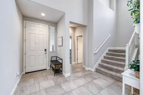 Entry Way - 3912 Sussex Ave, Clovis, CA 93619 photo 1 of 4