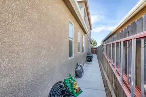Exterior - 3912 Sussex Ave, Clovis, CA 93619 photo 13 of 13