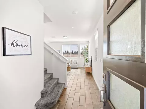 Entry Way - 1950 Kelly Ln, Clovis, CA 93611 photo 2 of 5