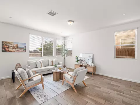 Living - 1950 Kelly Ln, Clovis, CA 93611 photo 2 of 2