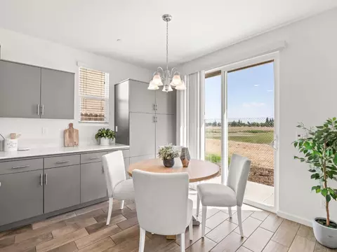Dining - 1950 Kelly Ln, Clovis, CA 93611 photo 1 of 2
